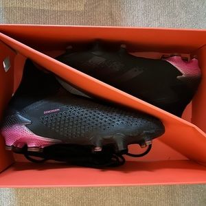 Used for one season Adidas predators Mutator boys size 6 1/2